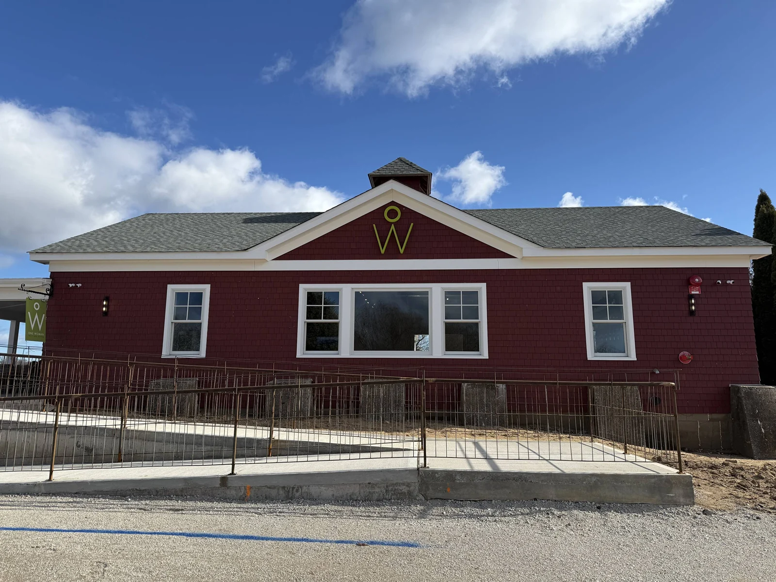 One Woman tasting-room exterior